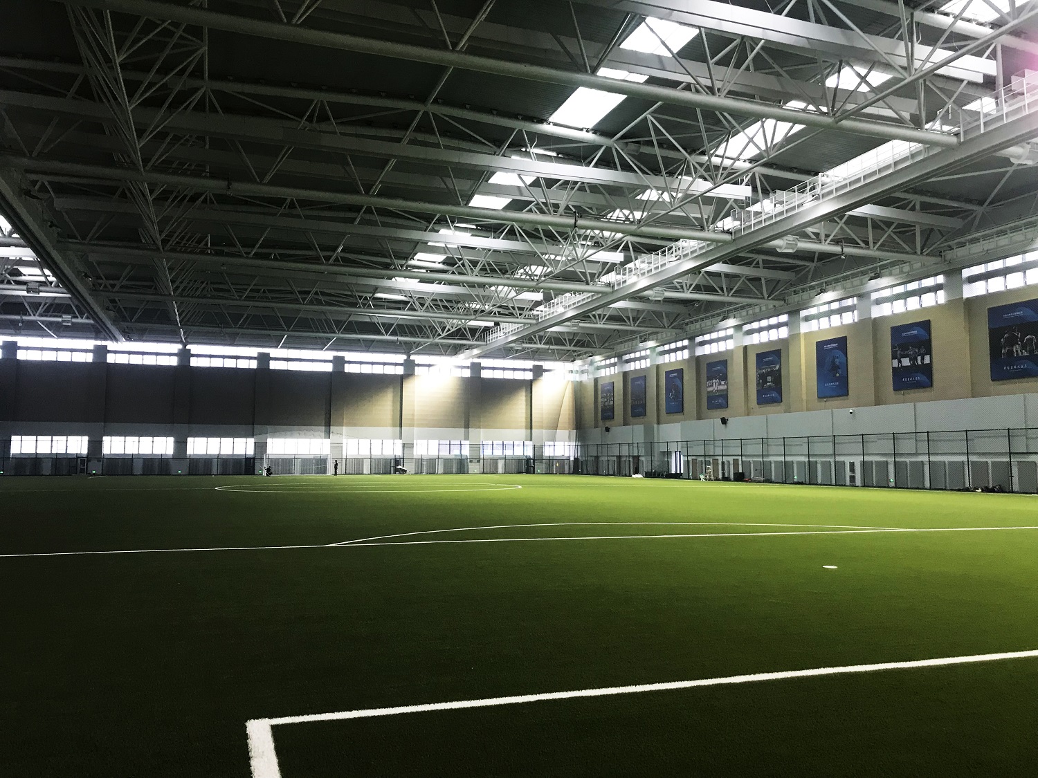 室內足球場人造草坪